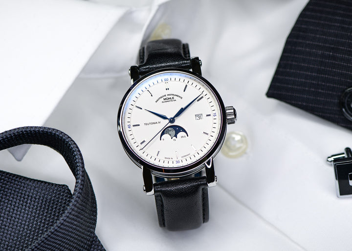 MÜHLE-GLASHÜTTE TEUTONIA IV MOONPHASE M1-44-05-LB AUTOMATIC BLACK LEATHER STRAP MEN WATCH